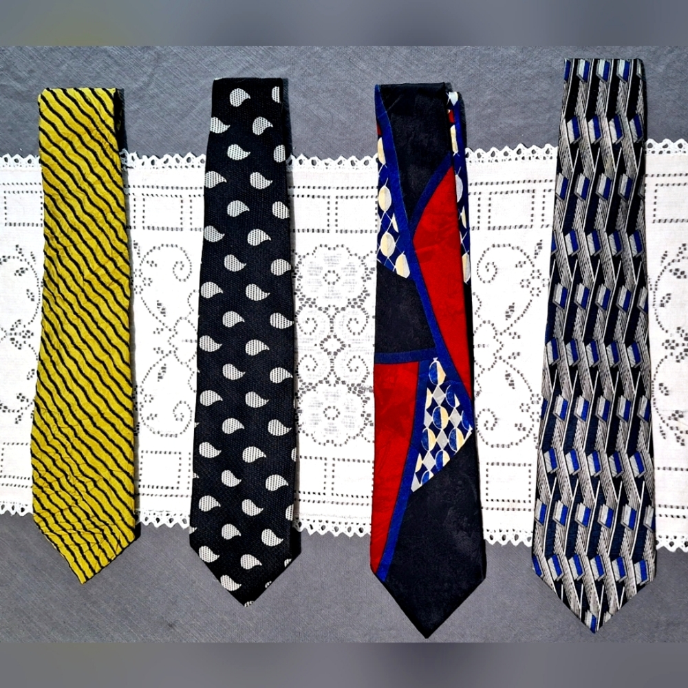 4 Albert Nipon Ties, Crushed Yellow,etc. 100% Imported Silk, M.USA. Dry Cleaned.